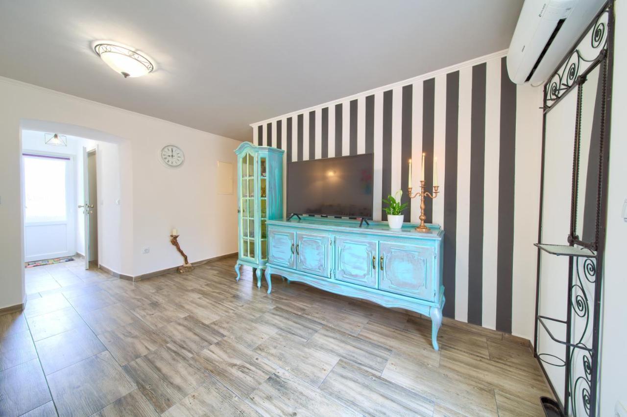 Retro Apartment فربنيك المظهر الخارجي الصورة